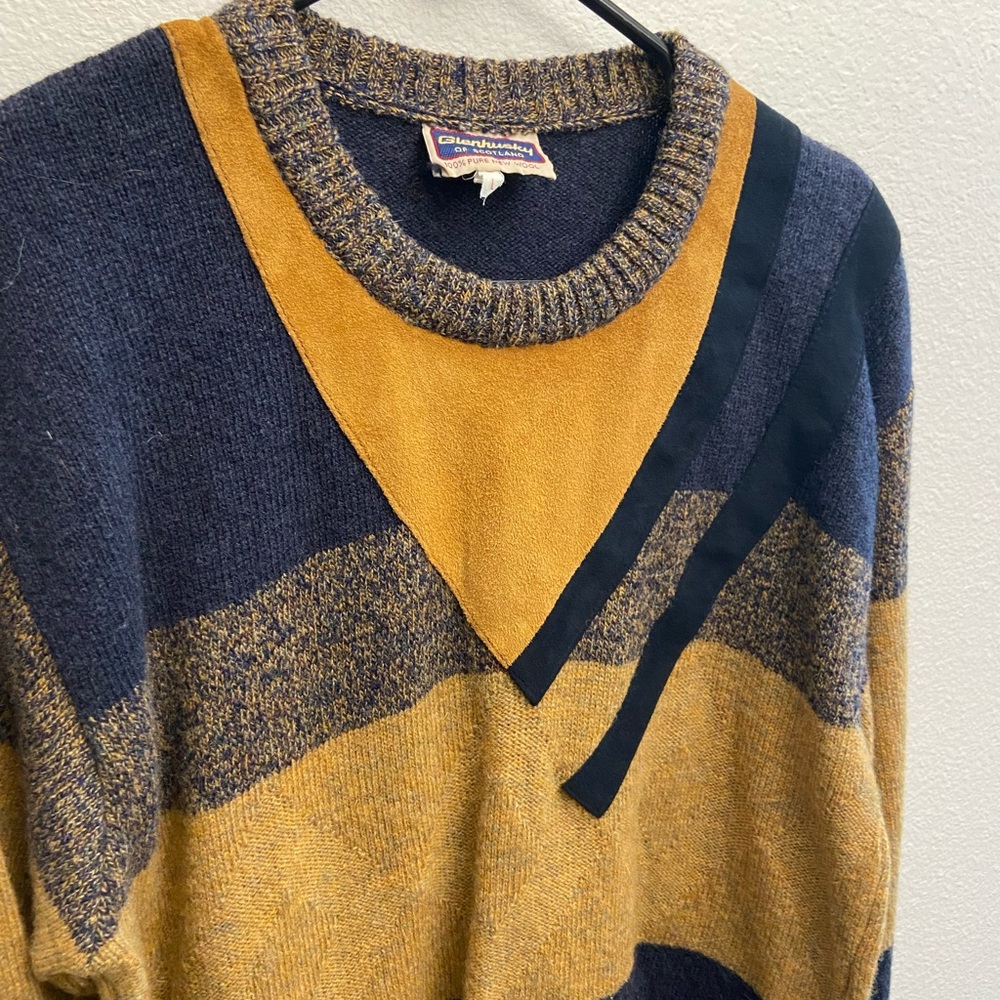 Vtg Glenhusky of scotland wool sweater